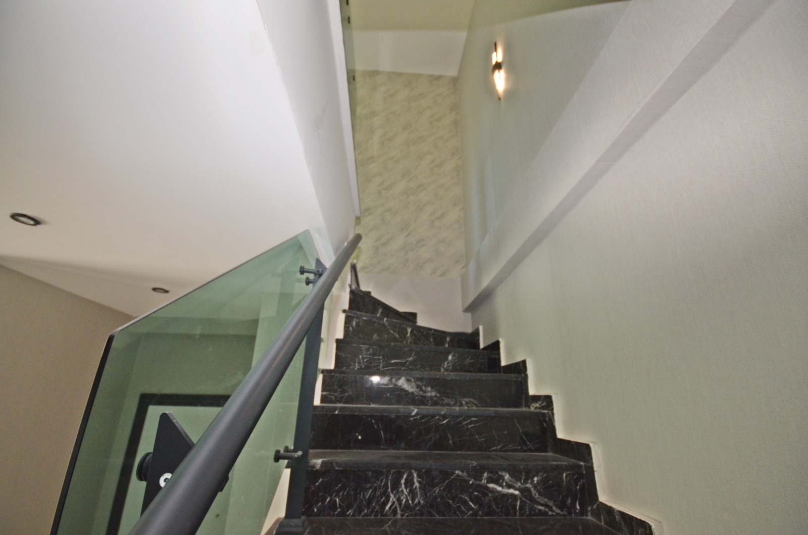 Furnished 2+1 Garden Duplex in a Full Infrastructure Complex in Kargicak - Photo 24