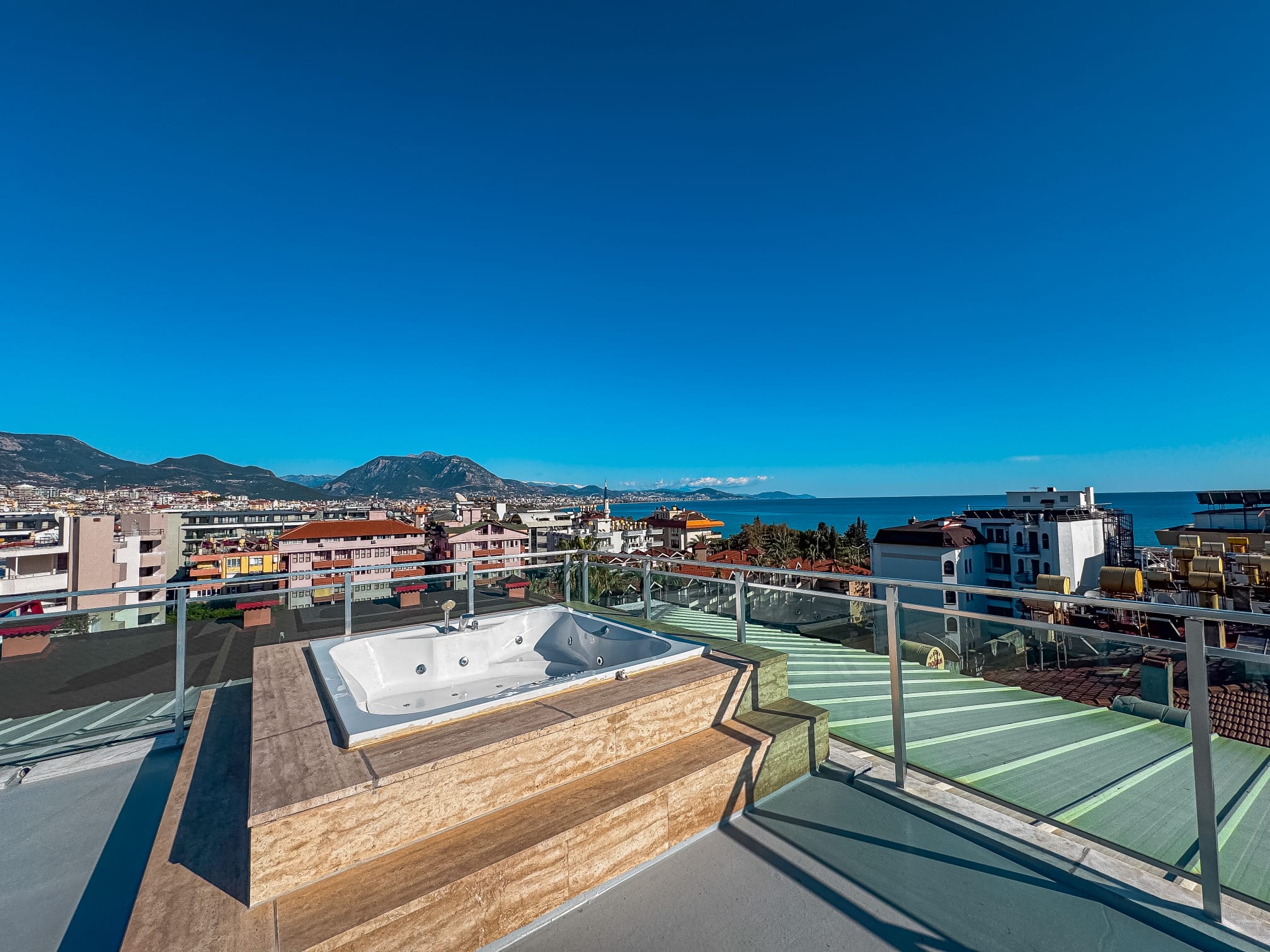 Furnished 1+1 Apartment 300 m from the Sea in Alanya City Center - Photo 9