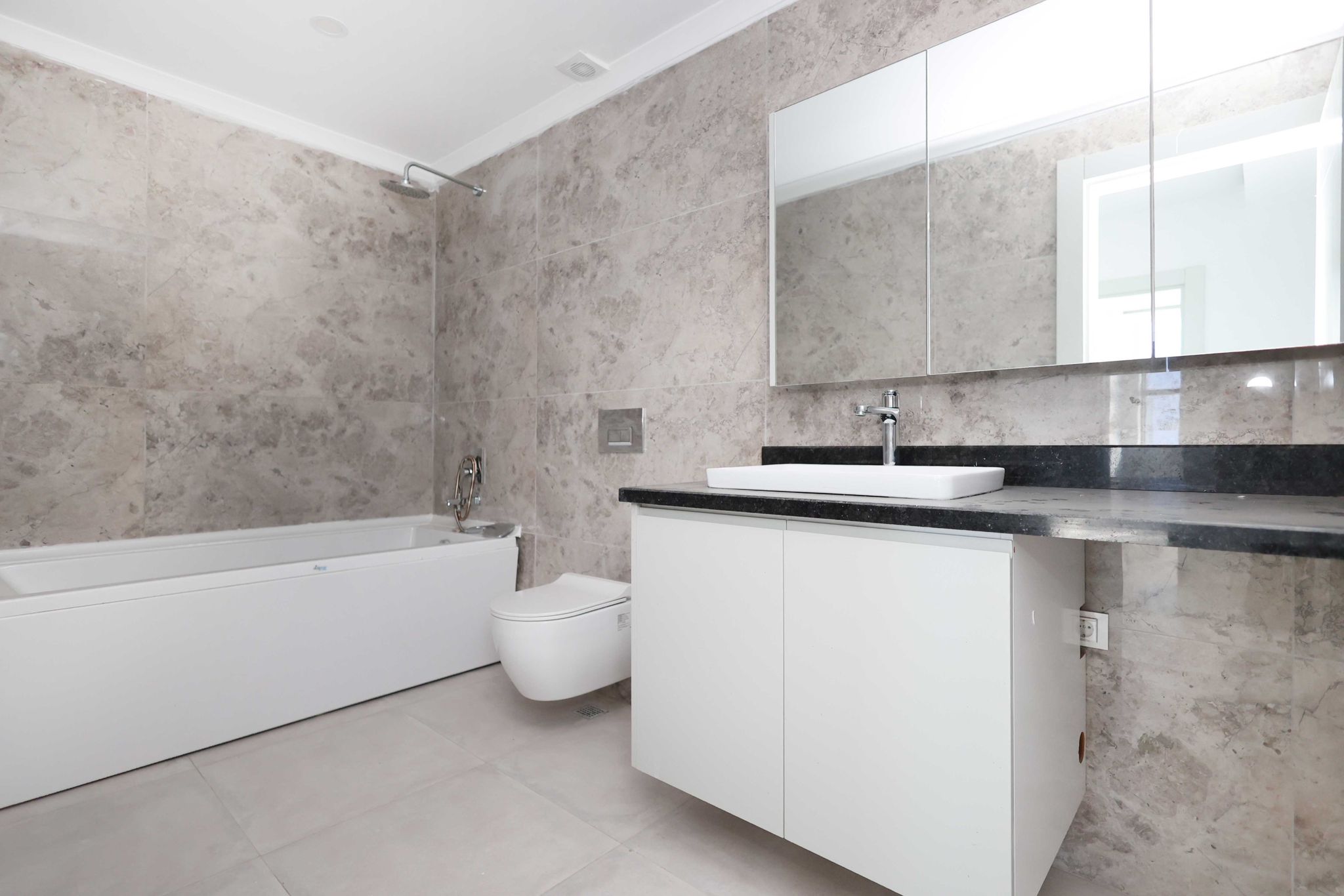 Spacious 4+1 Garden Duplex of 332 m² in Kargicak - Photo 27