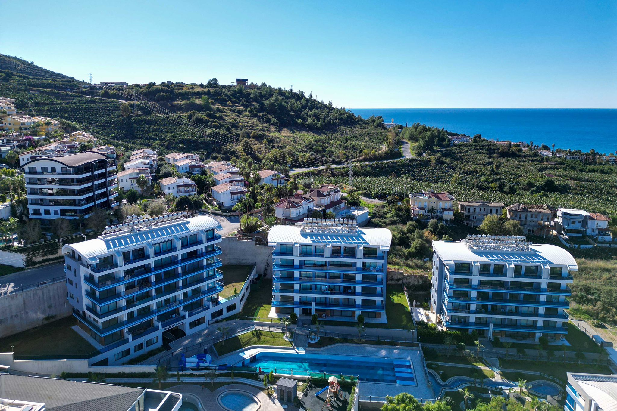 Spacious 4+1 Garden Duplex of 332 m² in Kargicak - Photo 4