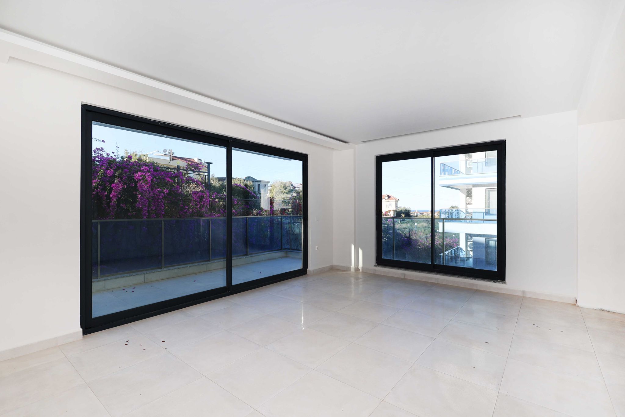 Spacious 4+1 Garden Duplex of 332 m² in Kargicak - Photo 32