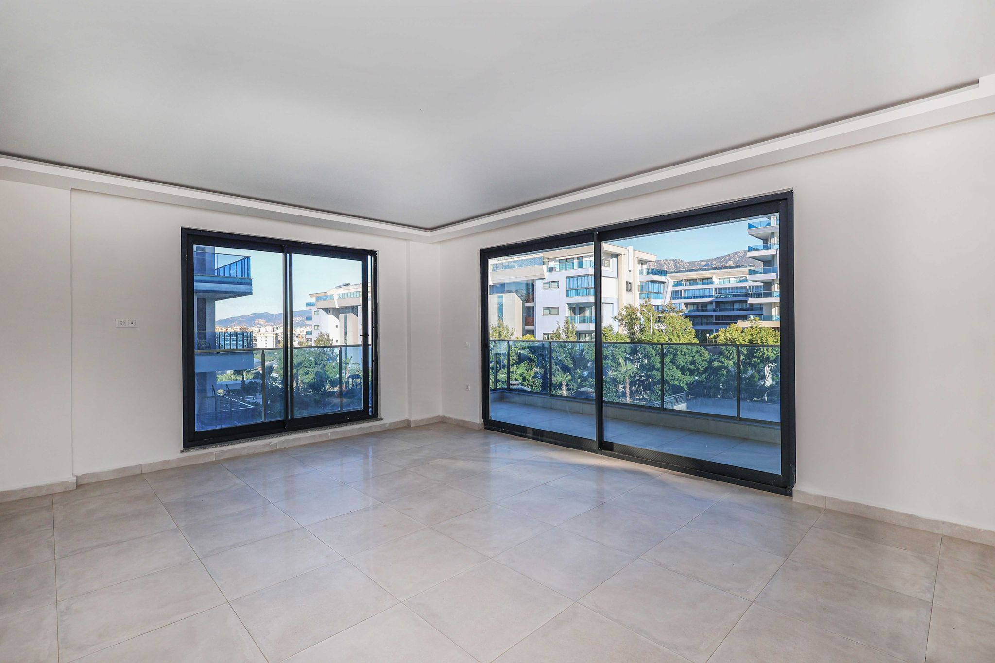 Spacious 4+1 Garden Duplex of 332 m² in Kargicak - Photo 23