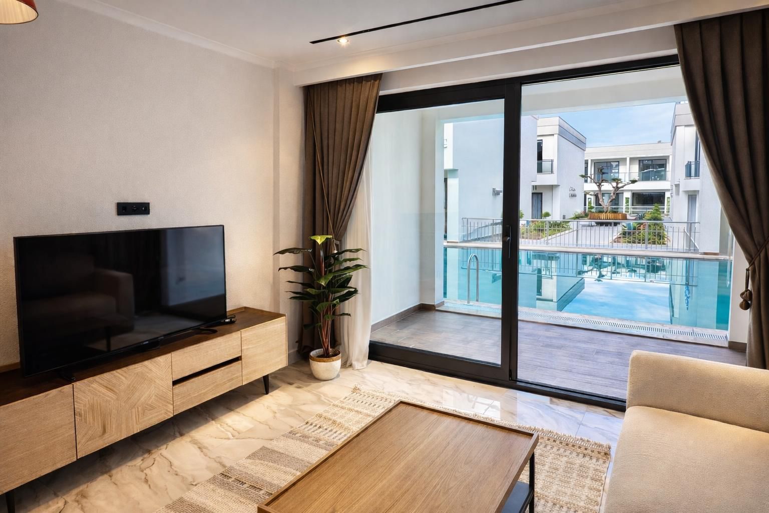 Furnished 2+1 Duplex Apartment of 80 m² Just 250 m from the Sea in Konaklı - Photo 6