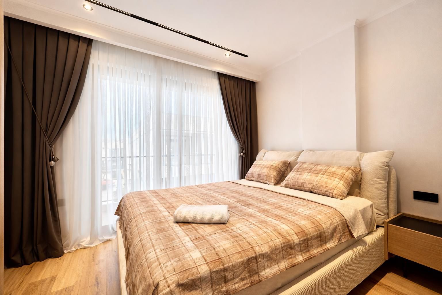 Furnished 2+1 Duplex Apartment of 80 m² Just 250 m from the Sea in Konaklı - Photo 10