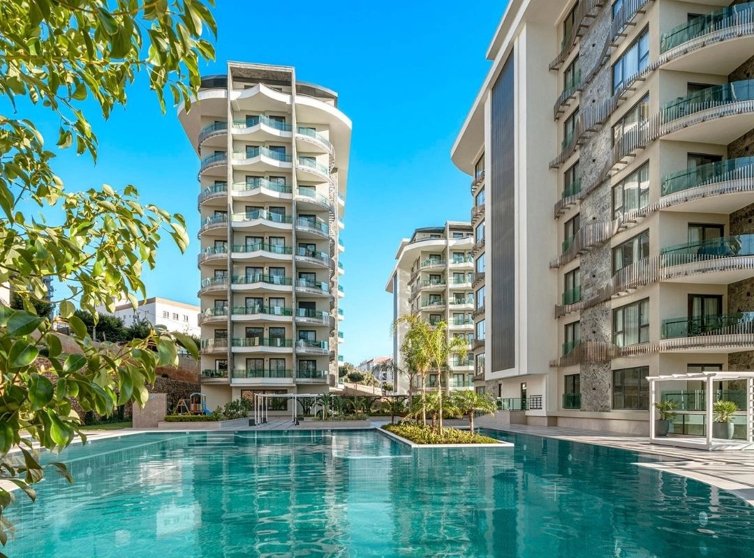 Furnished 1+1 Apartment in Tosmur, 100 m from the Sea