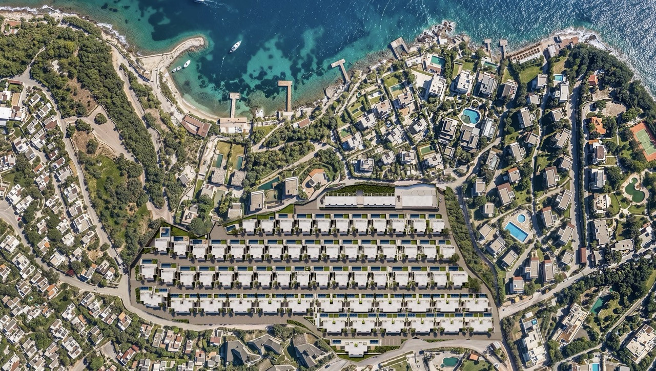 Seafront Villas with a Private Beach and Exclusive Pier in Bodrum - Photo 2