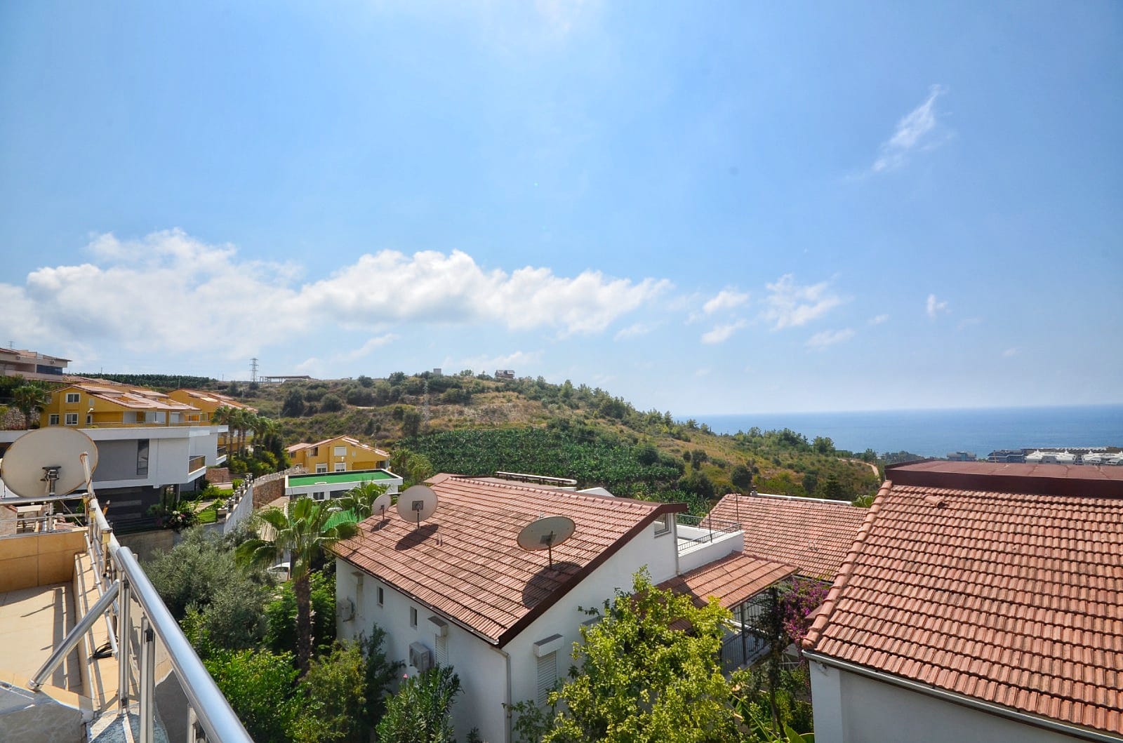Furnished 3+1 Villa 800 Meters from the Beach in Kargicak - Photo 11
