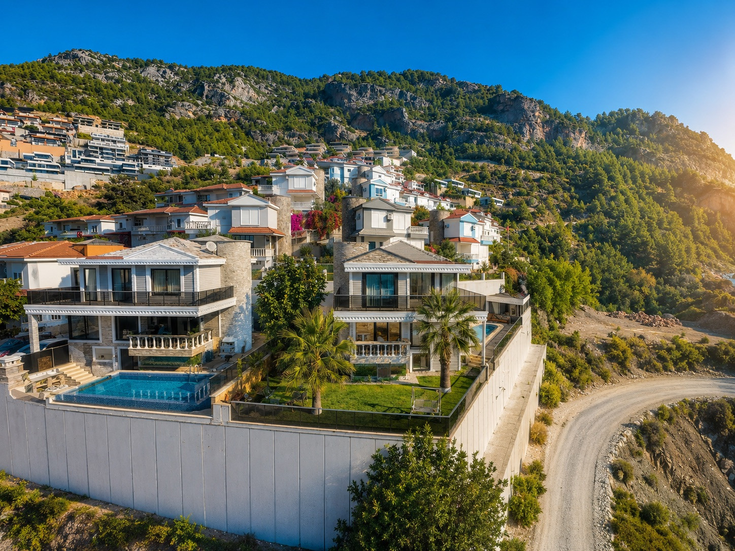 4+1 Villa with Sea View in Bektas, Alanya - 600 m² | ID U6951
