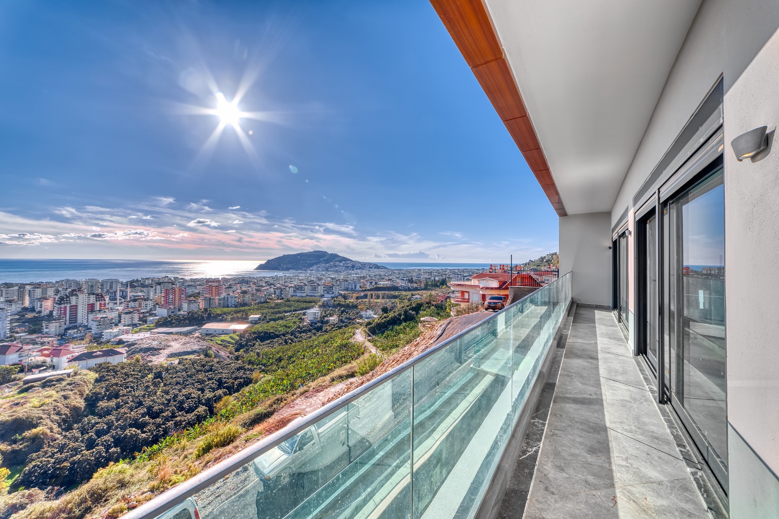 Luxury 5+2 Villa with Panoramic Views of Alanya - Photo 12