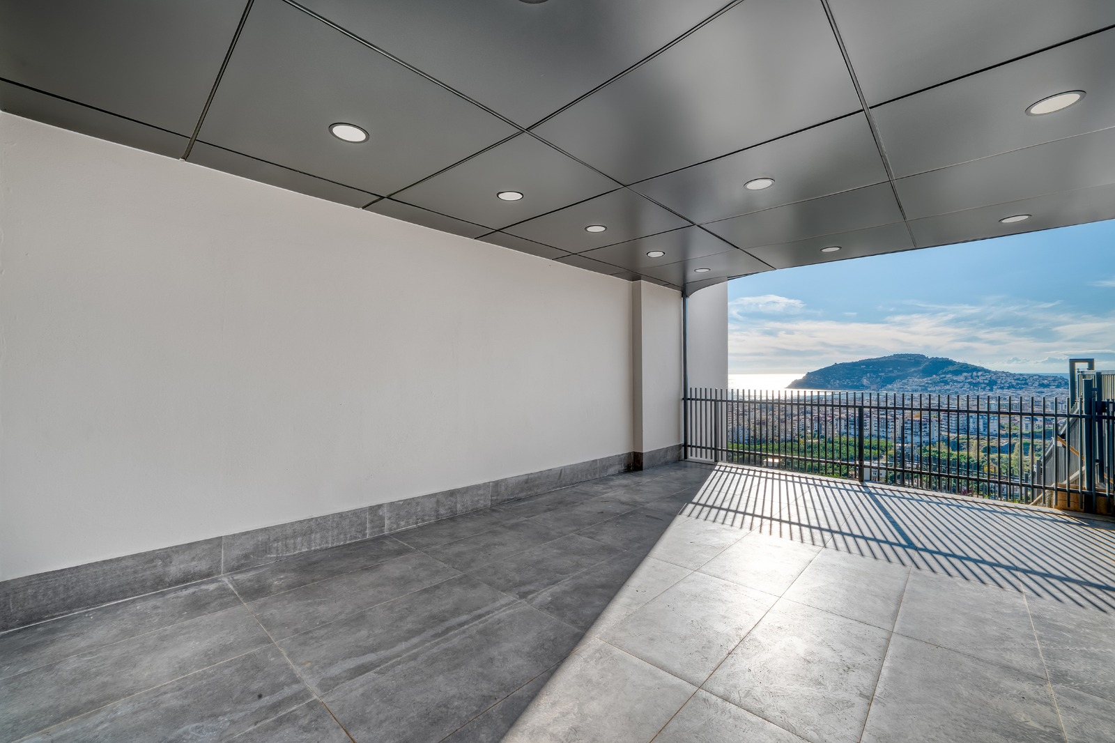 Luxury 5+2 Villa with Panoramic Views of Alanya - Photo 22