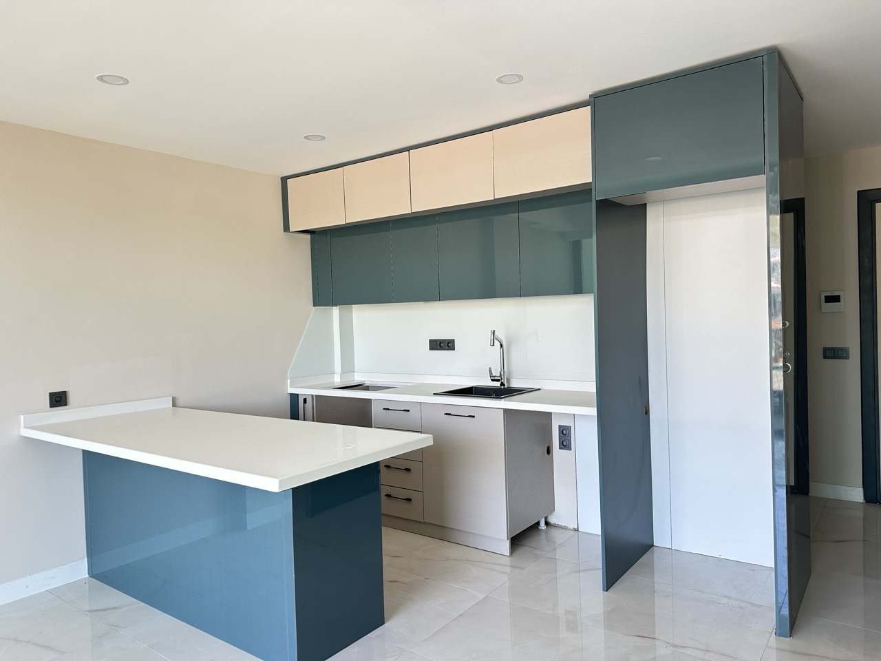 2+1 Duplex Apartment 350 Meters from the Sea in Konaklı - Photo 17