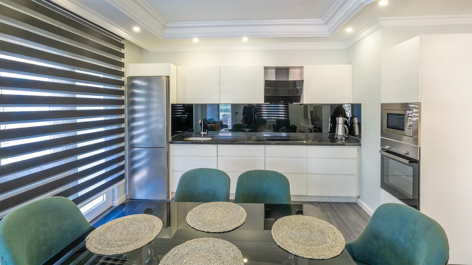 Furnished 2+1 Apartment in Cikcilli, 550 Meters from the Sea - Photo 3
