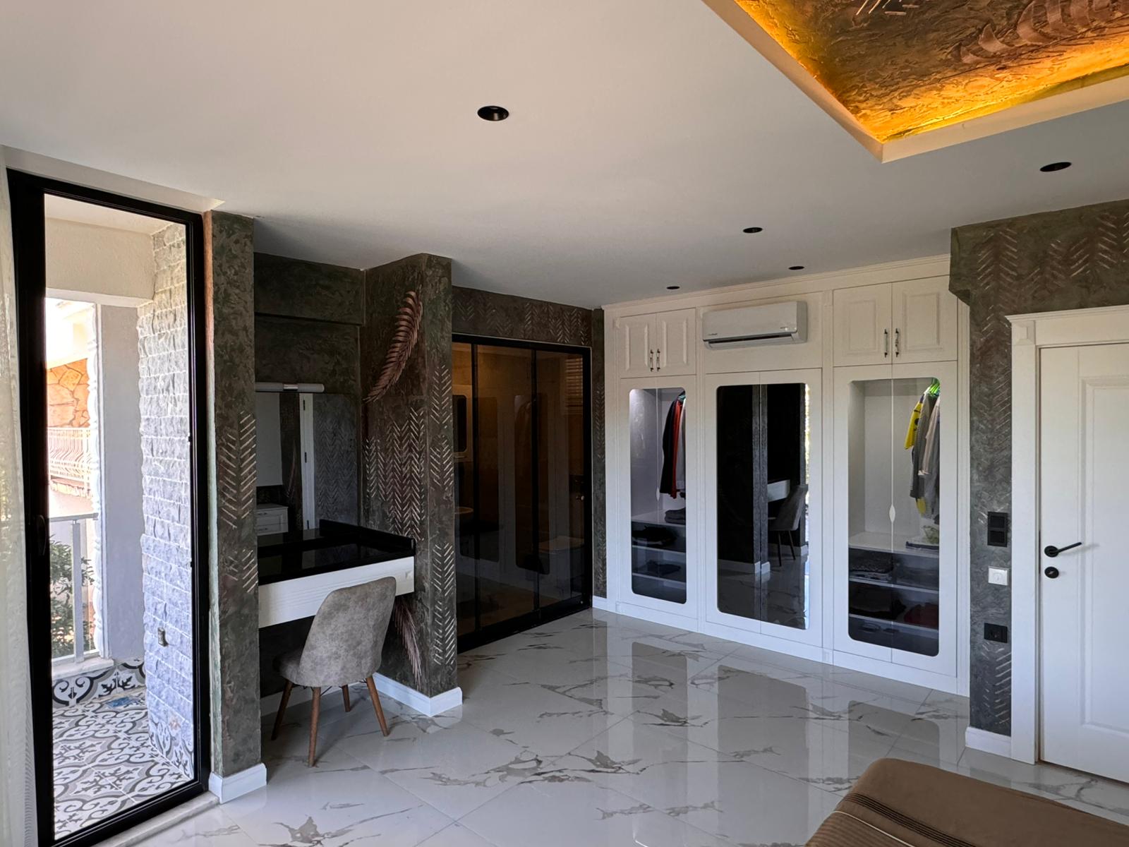 Furnished 3+1 Villa 800 Meters from the Beach in Kargicak - Photo 10