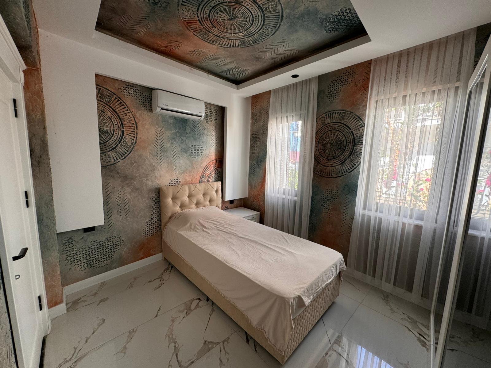 Furnished 3+1 Villa 800 Meters from the Beach in Kargicak - Photo 13
