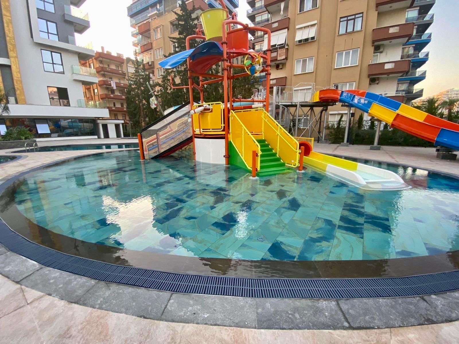 Furnished 2+1 Apartment with Direct Sea View on the First Coastline in Mahmutlar - Photo 7