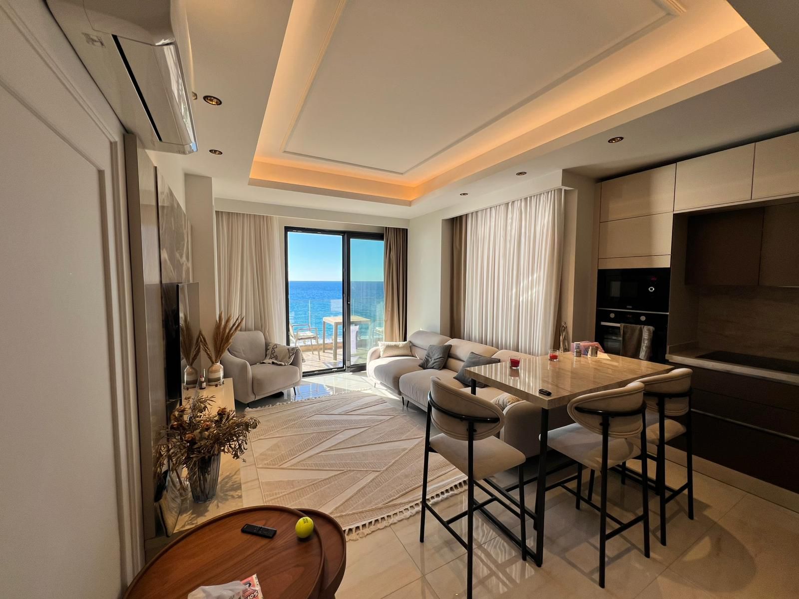 Furnished 2+1 Apartment with Direct Sea View on the First Coastline in Mahmutlar - Photo 10