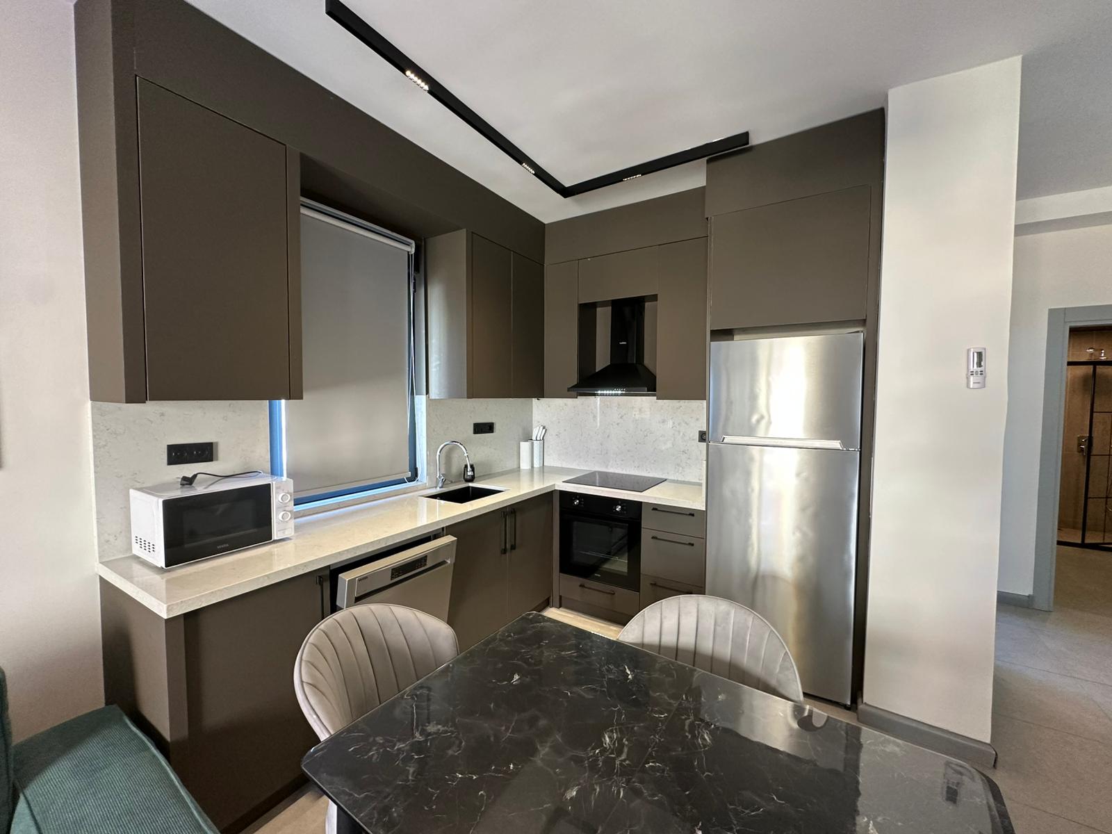 Furnished 2+1 Apartment in Alanya City Center, 200 Meters from the Sea - Photo 3