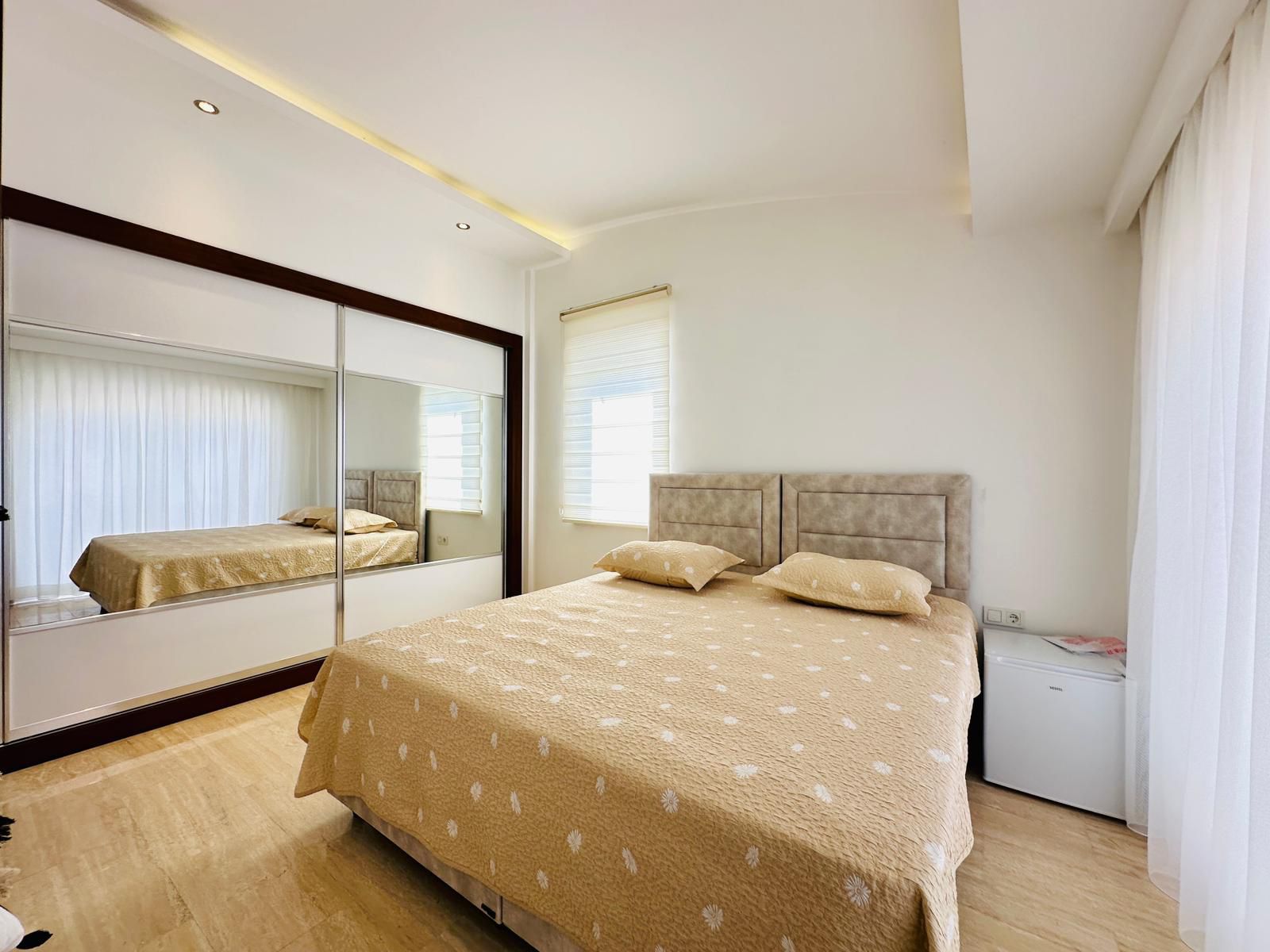 Furnished 3+1 Duplex 200 Meters from the Sea in Konaklı - Photo 14