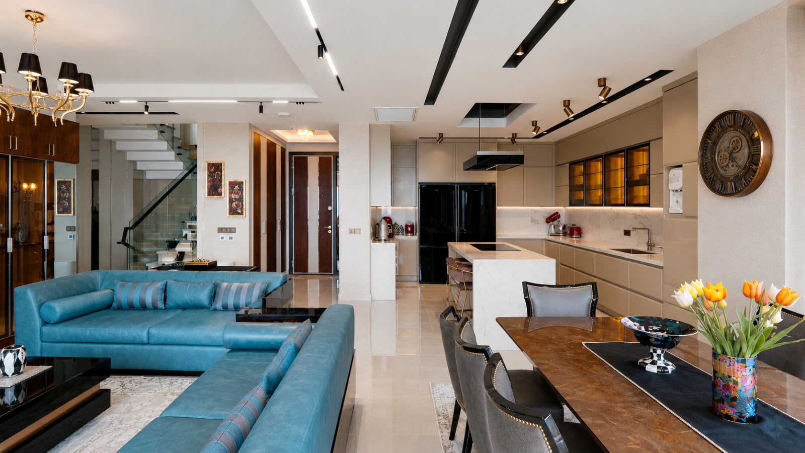 Exclusive 6+1 Villa with Panoramic City and Sea Views - Photo 5