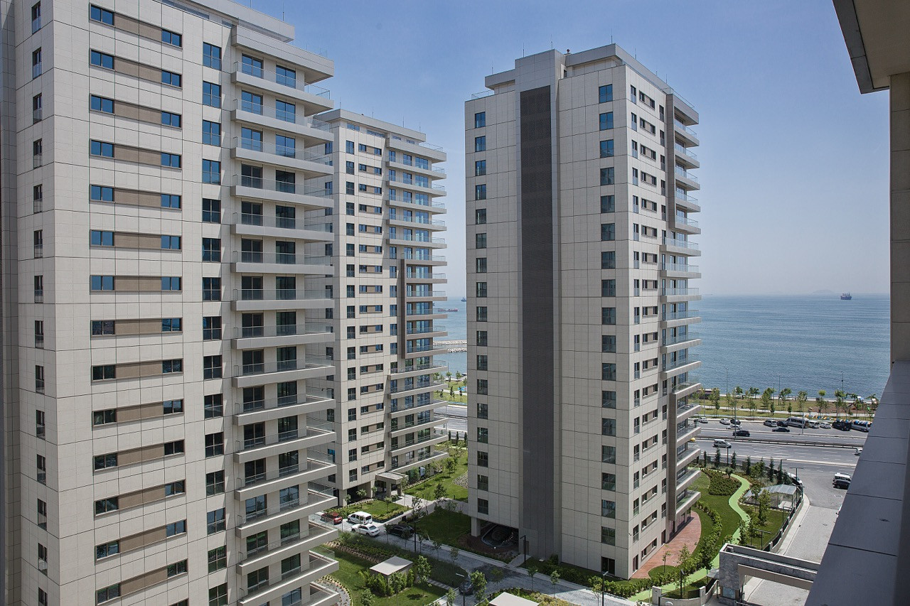 Luxury residential complex on the first coastline in Bakırköy