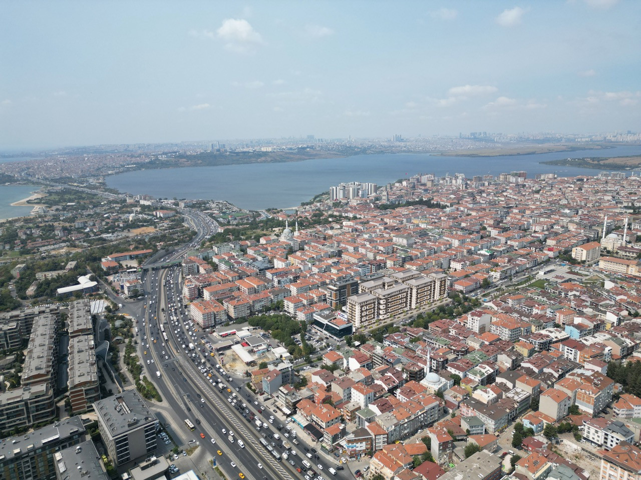 Apartments with an Installment Plan Near the Metro in Küçükçekmece - Photo 19