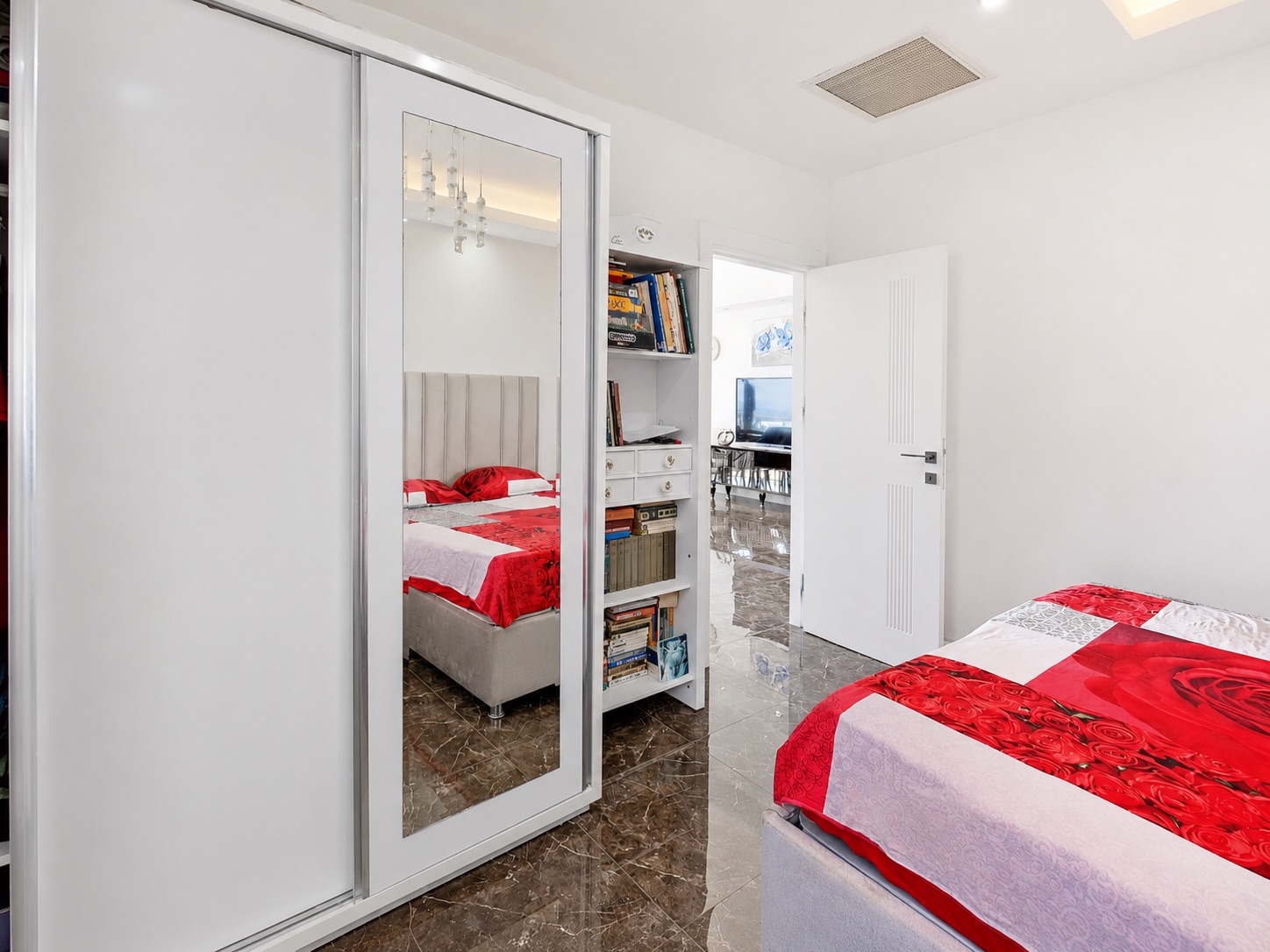 Furnished 3+2 penthouse with sea views, 600 metres from the beach - Photo 24