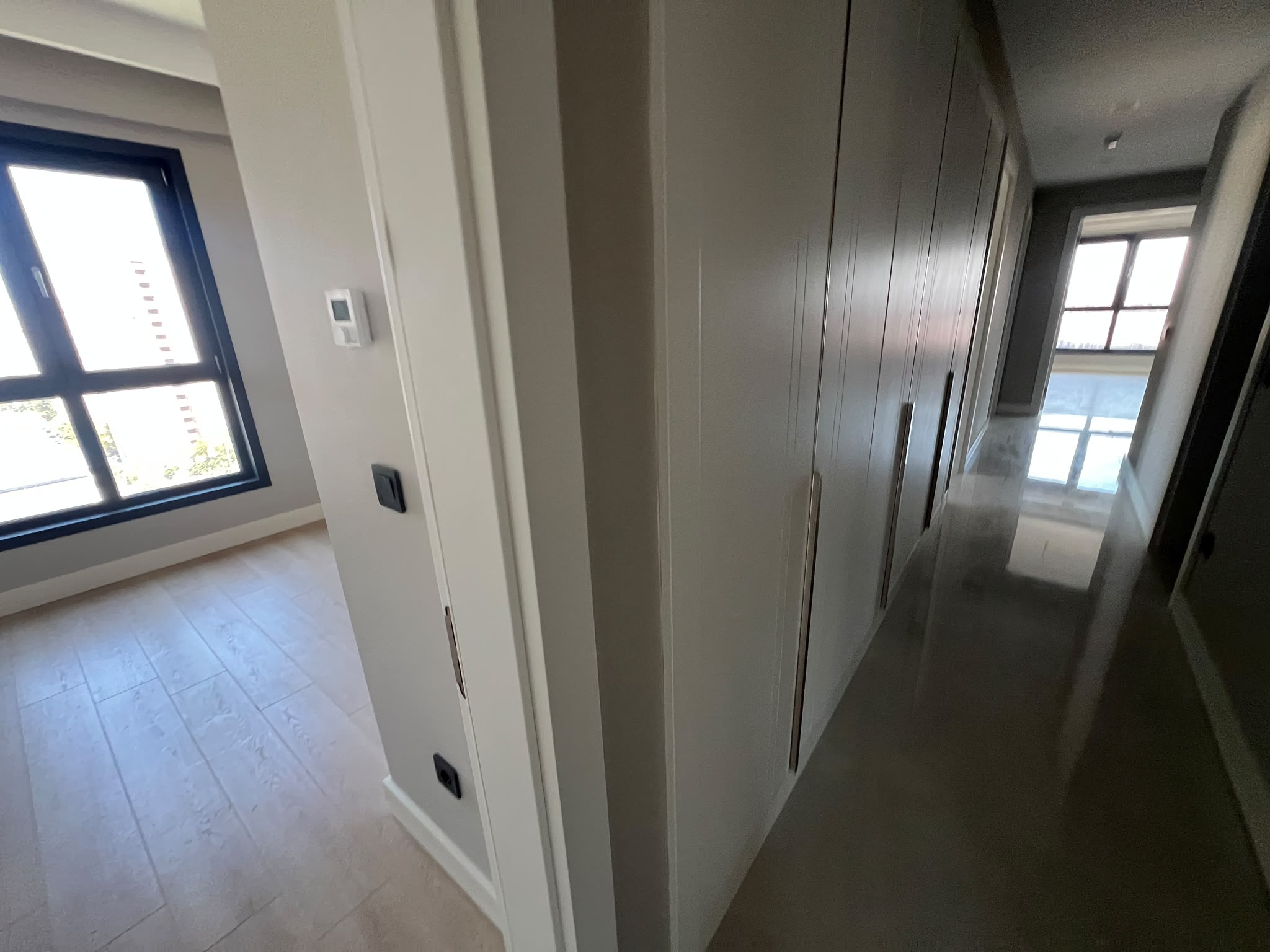 Spacious 4+1 apartment with extensive on-site facilities in Bağcılar - Photo 12