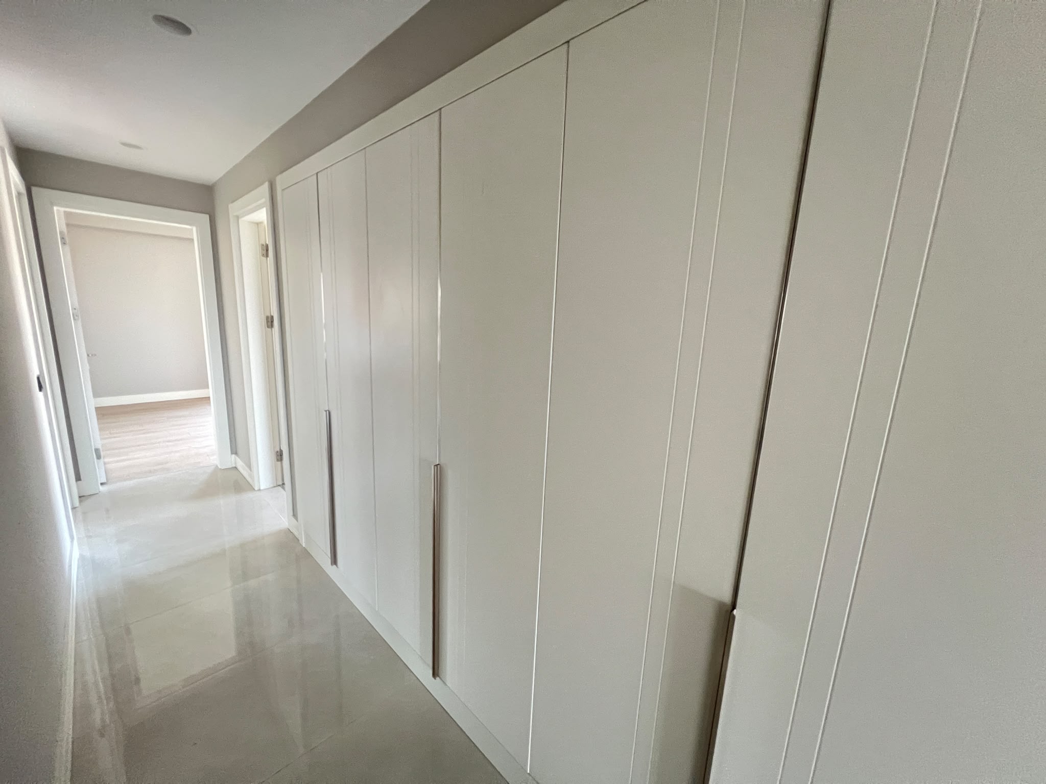 Spacious 4+1 apartment with extensive on-site facilities in Bağcılar - Photo 16