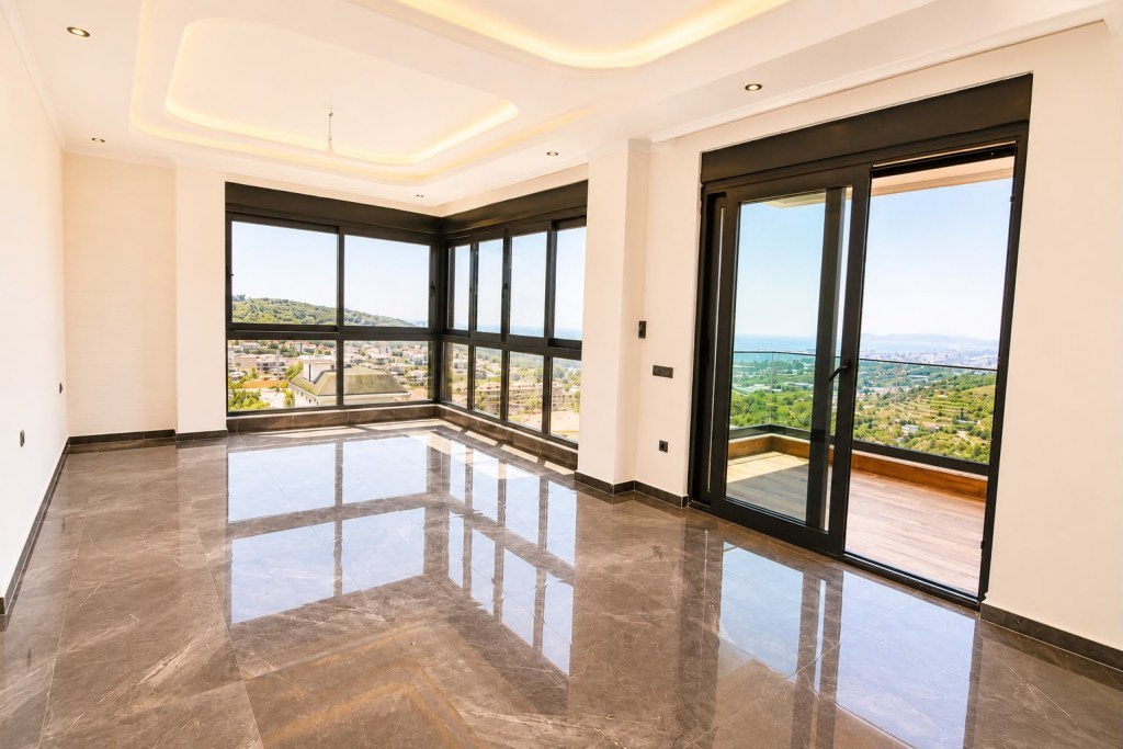 Three-Storey Villa with Private Pool and Panoramic Sea View in Kargıcak - Photo 19