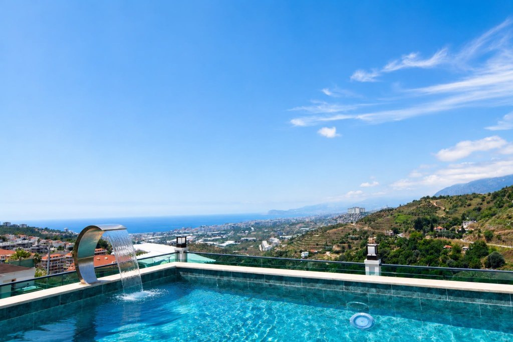 Three-Storey Villa with Private Pool and Panoramic Sea View in Kargıcak - Photo 6