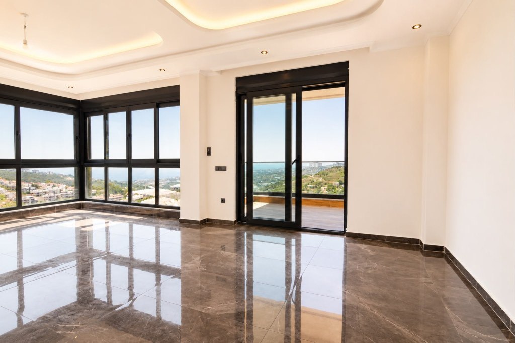 Three-Storey Villa with Private Pool and Panoramic Sea View in Kargıcak - Photo 10