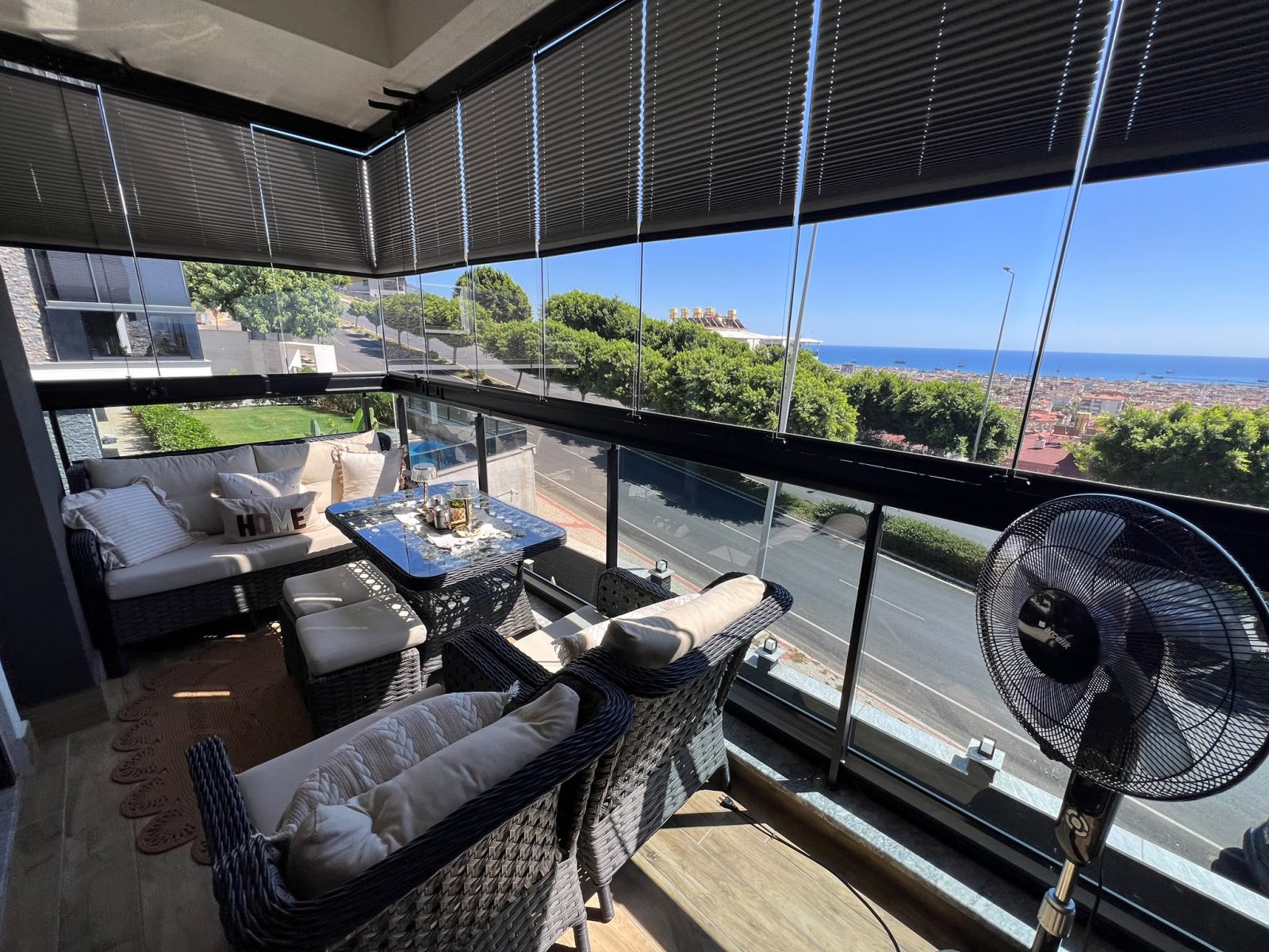Furnished 4+2 Apartment with Panoramic Views of the Sea, City, and Alanya Castle - Photo 16