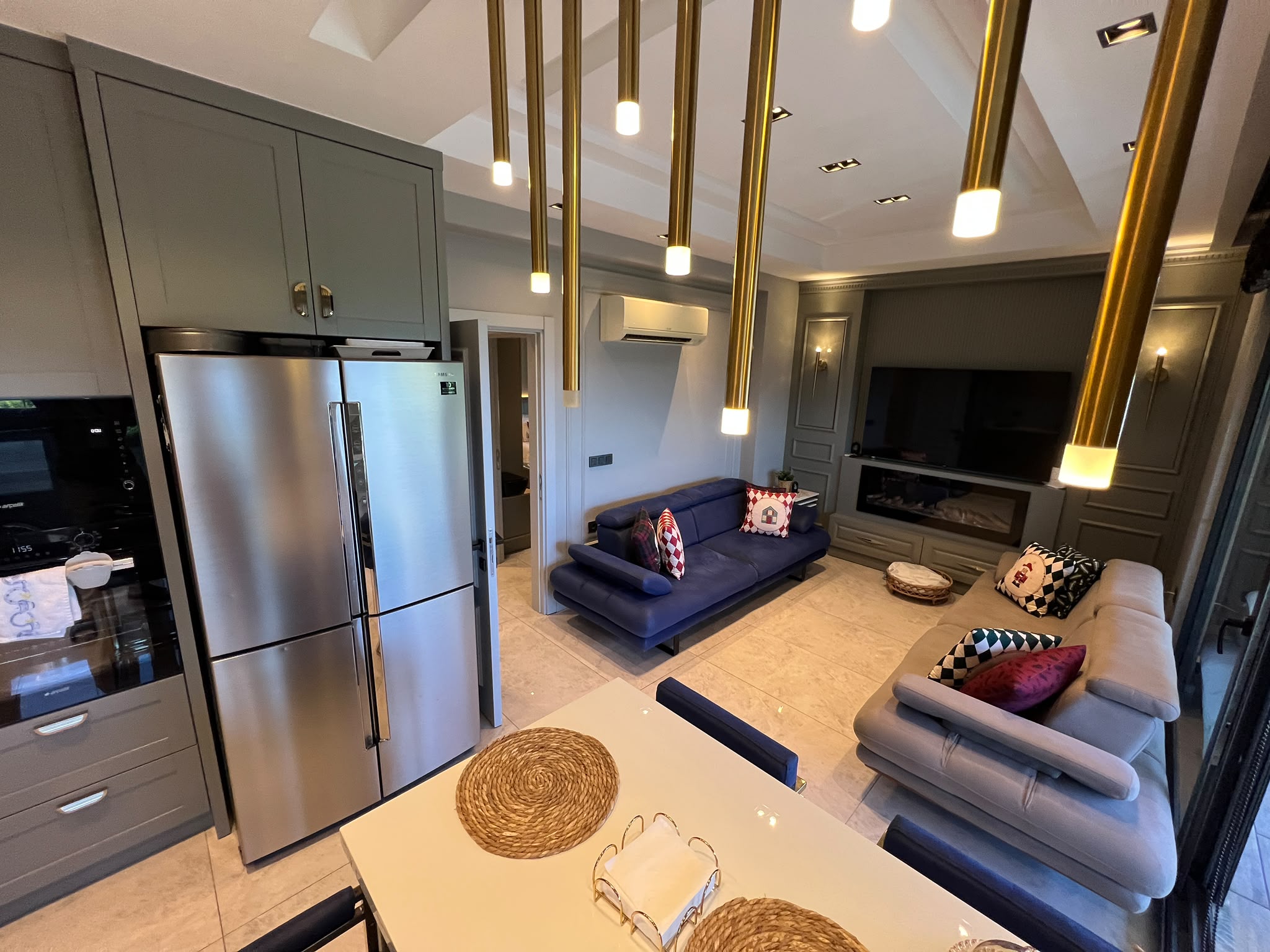 Furnished 4+2 Apartment with Panoramic Views of the Sea, City, and Alanya Castle - Photo 2