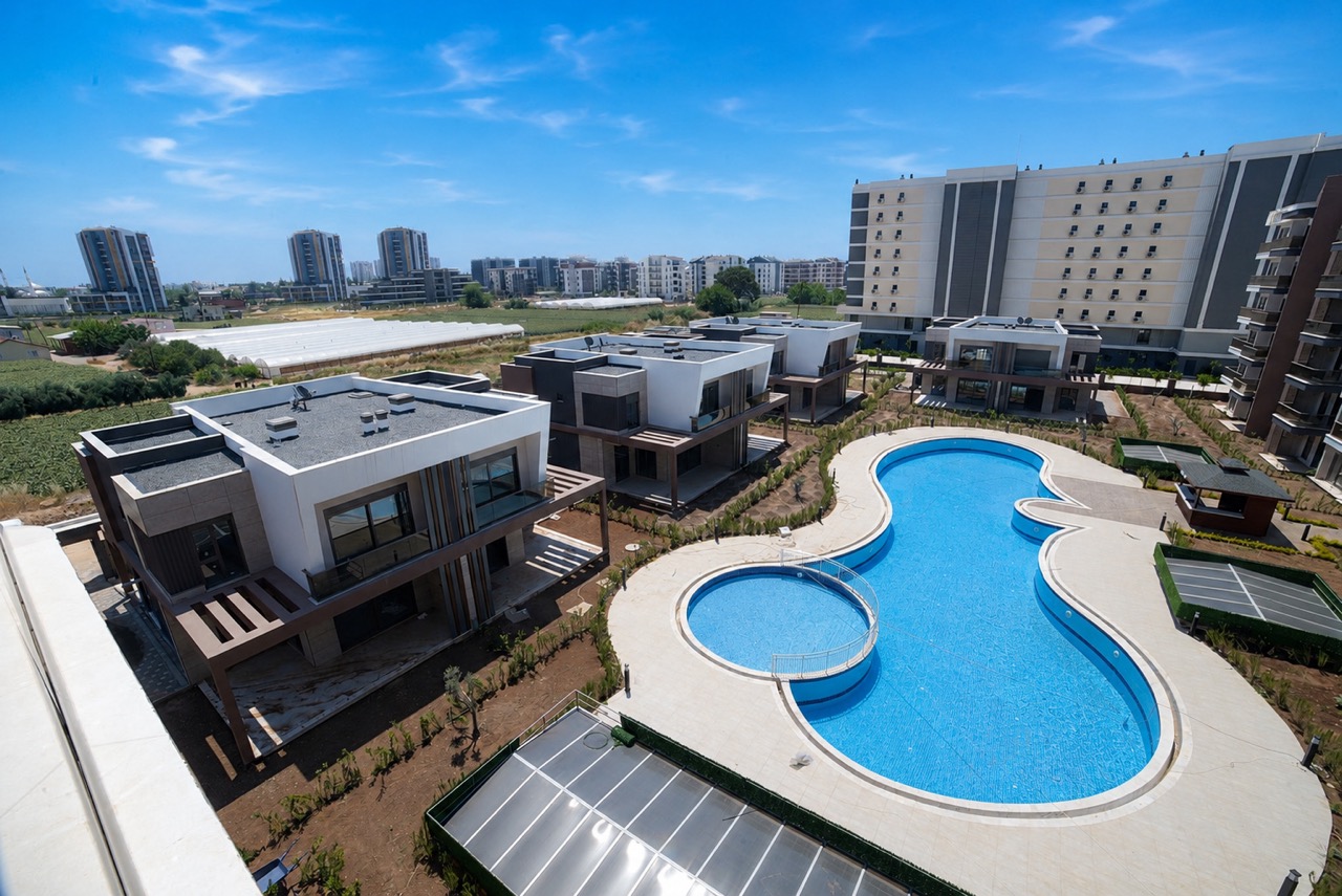 Apartments and Villas in a Premium Residential Complex in Altıntaş - Photo 12