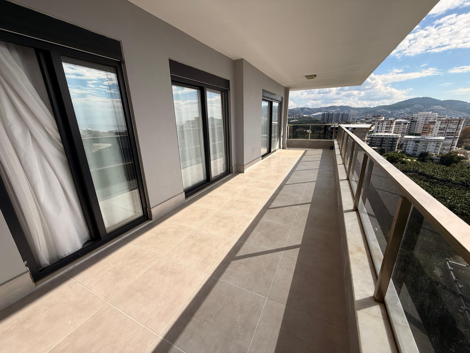 Furnished 5+1 Duplex with Sea View in Mahmutlar - Photo 16