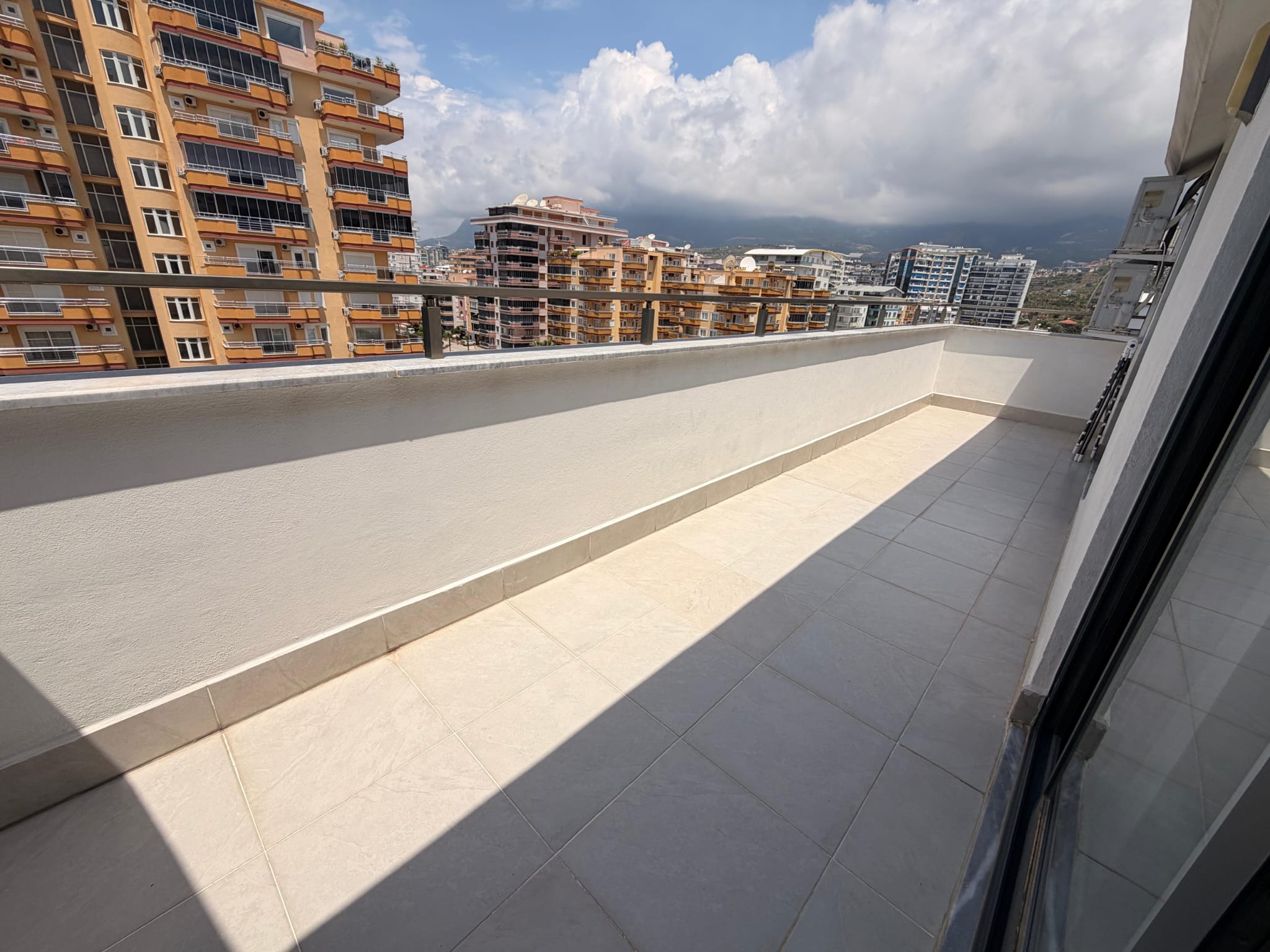 Furnished 2+1 Duplex with Sea View 100 m from the Beach in Kargıcak - Photo 20