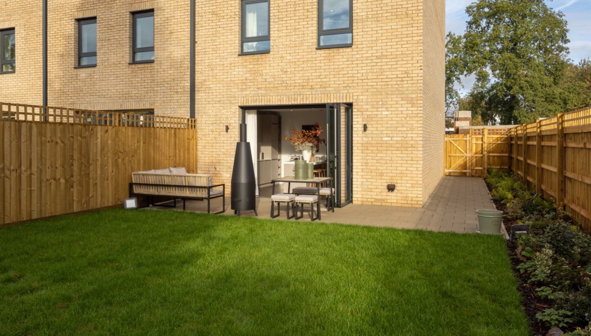 Twickenham Square — Apartments and Townhouses with Green Gardens in South West London - Photo 23