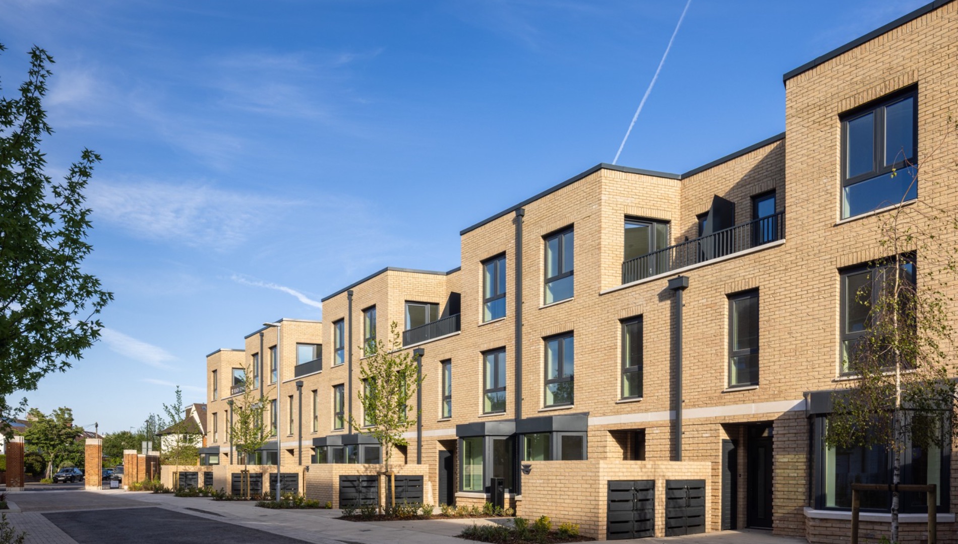 Twickenham Square — Apartments and Townhouses with Green Gardens in South West London - Photo 12