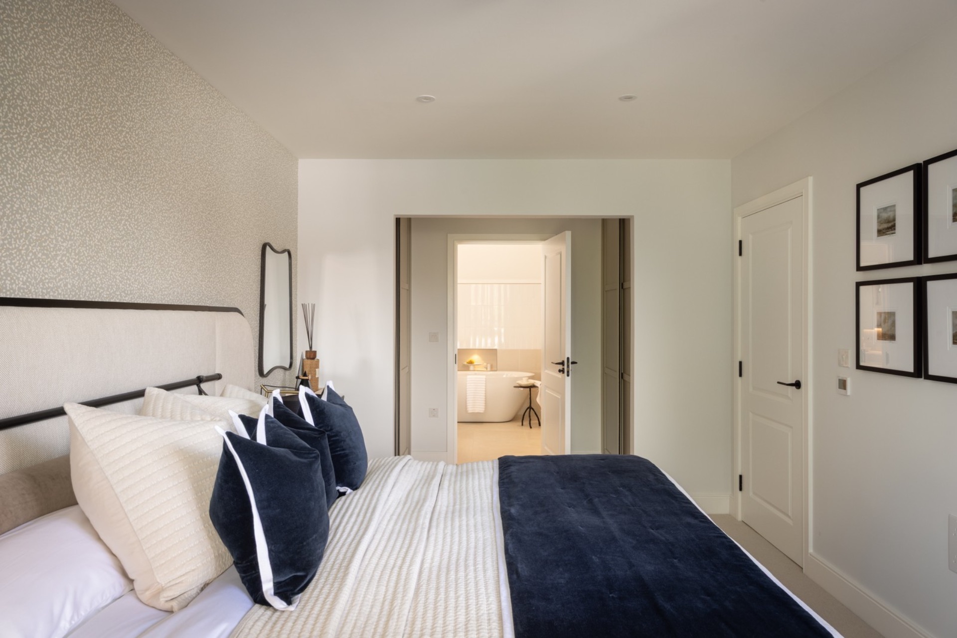 Twickenham Square — Apartments and Townhouses with Green Gardens in South West London - Photo 17